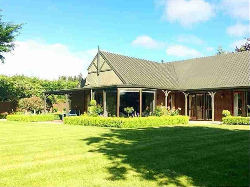 Rhododendron Garden Hotel Christchurch Exterior photo